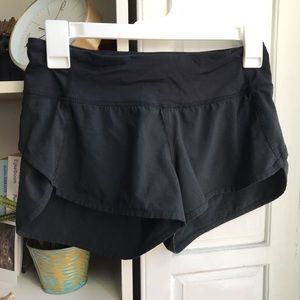 Lululemon black running shorts with liner